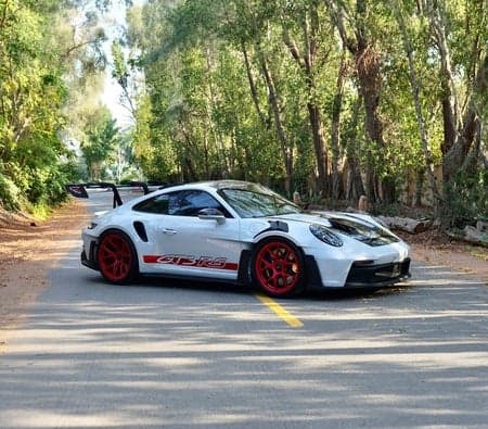 Porsche 911 GT3 Weissach 2024 huren in Dubai