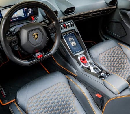 Lamborghini Huracan Evo Spyder 2023 huren in Dubai