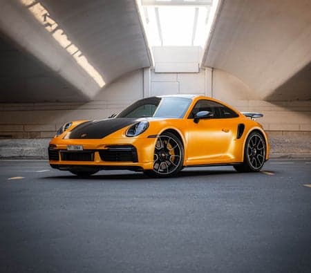 Porsche 911 Turbo S 2023 huren in Dubai