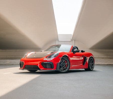 Porsche 718 GT4 RS Spyder Weissach 2024 huren in Dubai