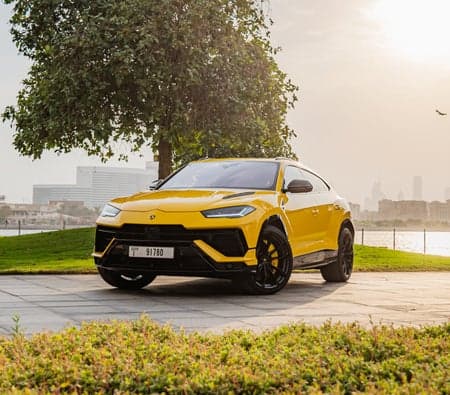 Lamborghini Urus S 2024 huren in Dubai