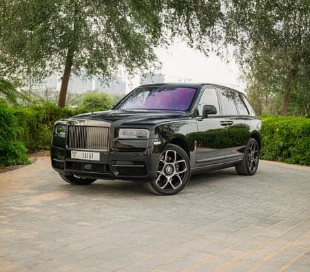 Rolls Royce Cullinan Badge 2022 huren in Dubai