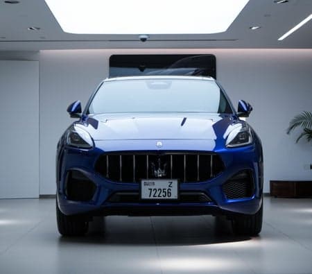 Maserati Grecale 2023 huren in Dubai