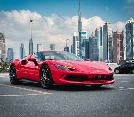 Ferrari 296 GTB 2024 huren in Dubai