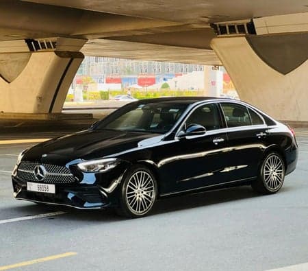 Mercedes Benz C300 2022 huren
