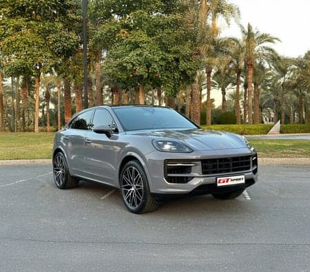 Porsche Cayenne Coupe Platinum 2024 huren in Dubai