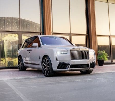 Rolls Royce Cullinan Badge 2025 huren in Dubai