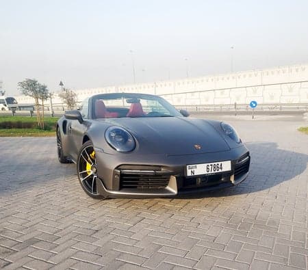 Porsche 911 Turbo S 2023 huren in Dubai