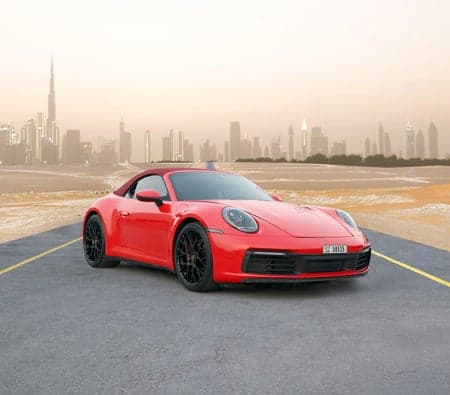 Porsche 911 Carrera S Spyder 2022 huren in Dubai