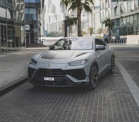 Lamborghini Urus Performante 2024 huren in Dubai