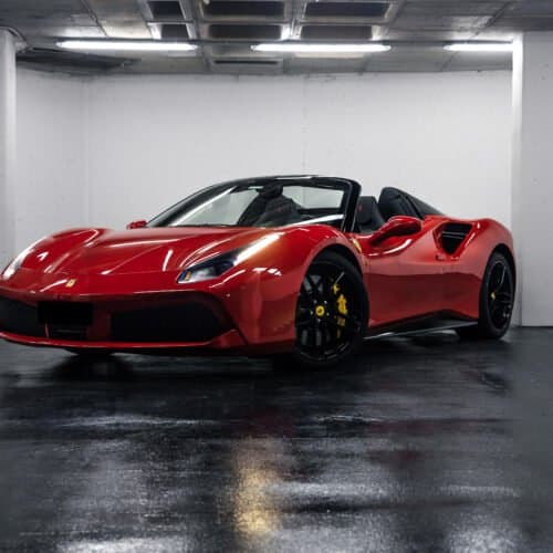 Ferrari 488 Spider huren in Madrid