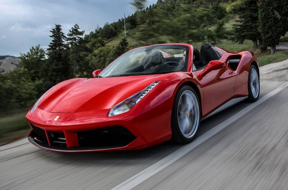Ferrari 488 Spider huren in Cannes